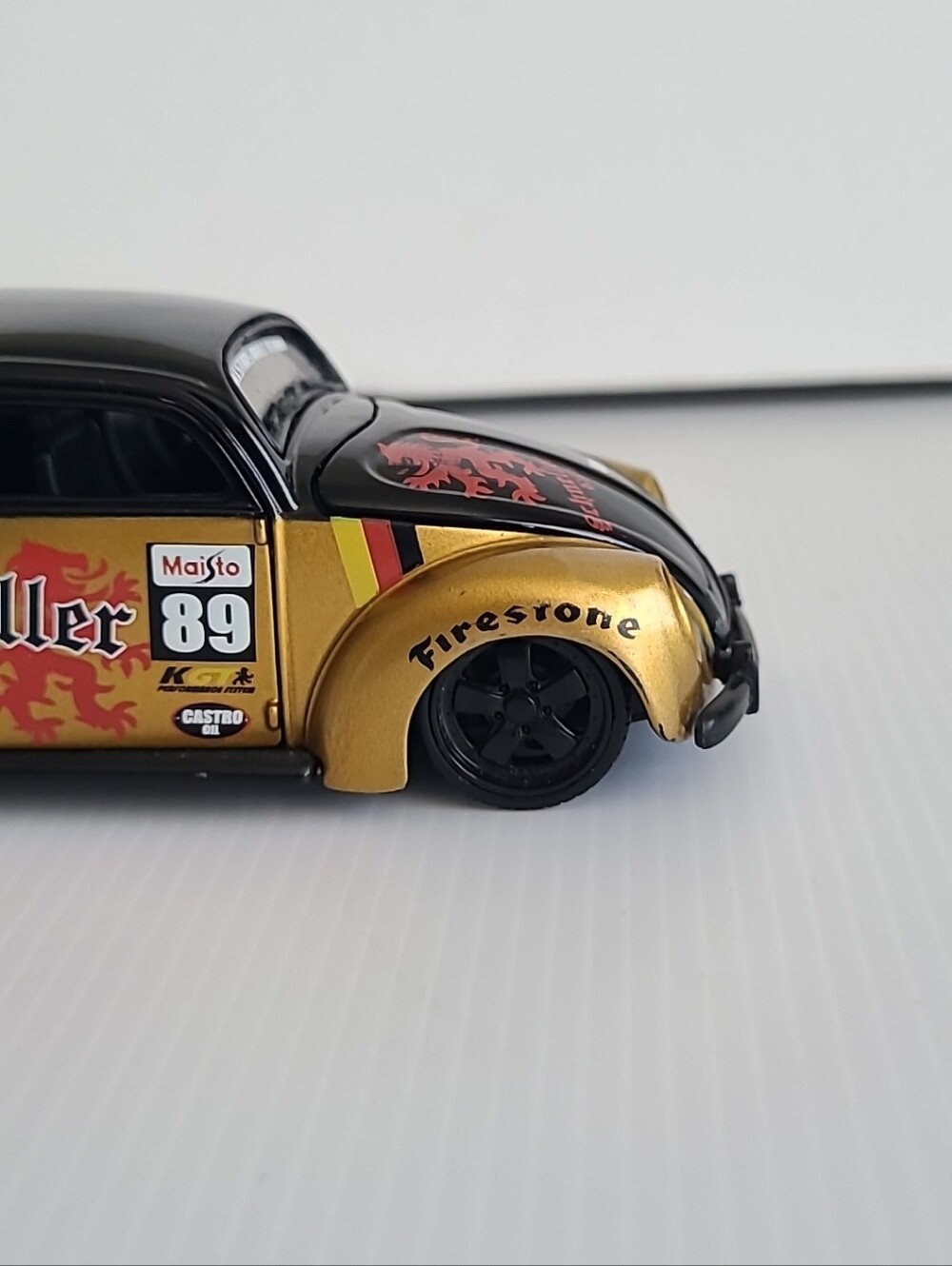 Gold & Black Vintage Beetle Toy Car - 'Schneller' Racer Maisto 1/24 Scale Rare - Picture 9 of 16